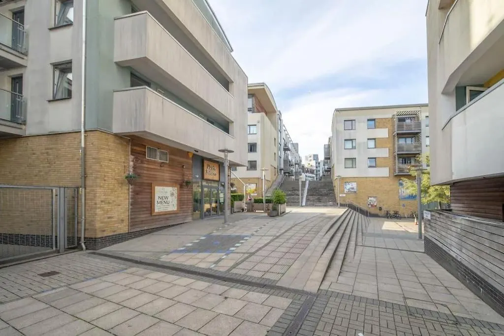 Flash Sale Brighton Train Station 4 Bedroom Flat Bn119Kin 0*,  United Kingdom